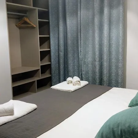 Moniz House * Santa Cruz da Graciosa